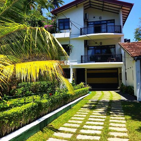 Edelweiss Residence ฮิกคาดูวา ภายนอก รูปภาพ
