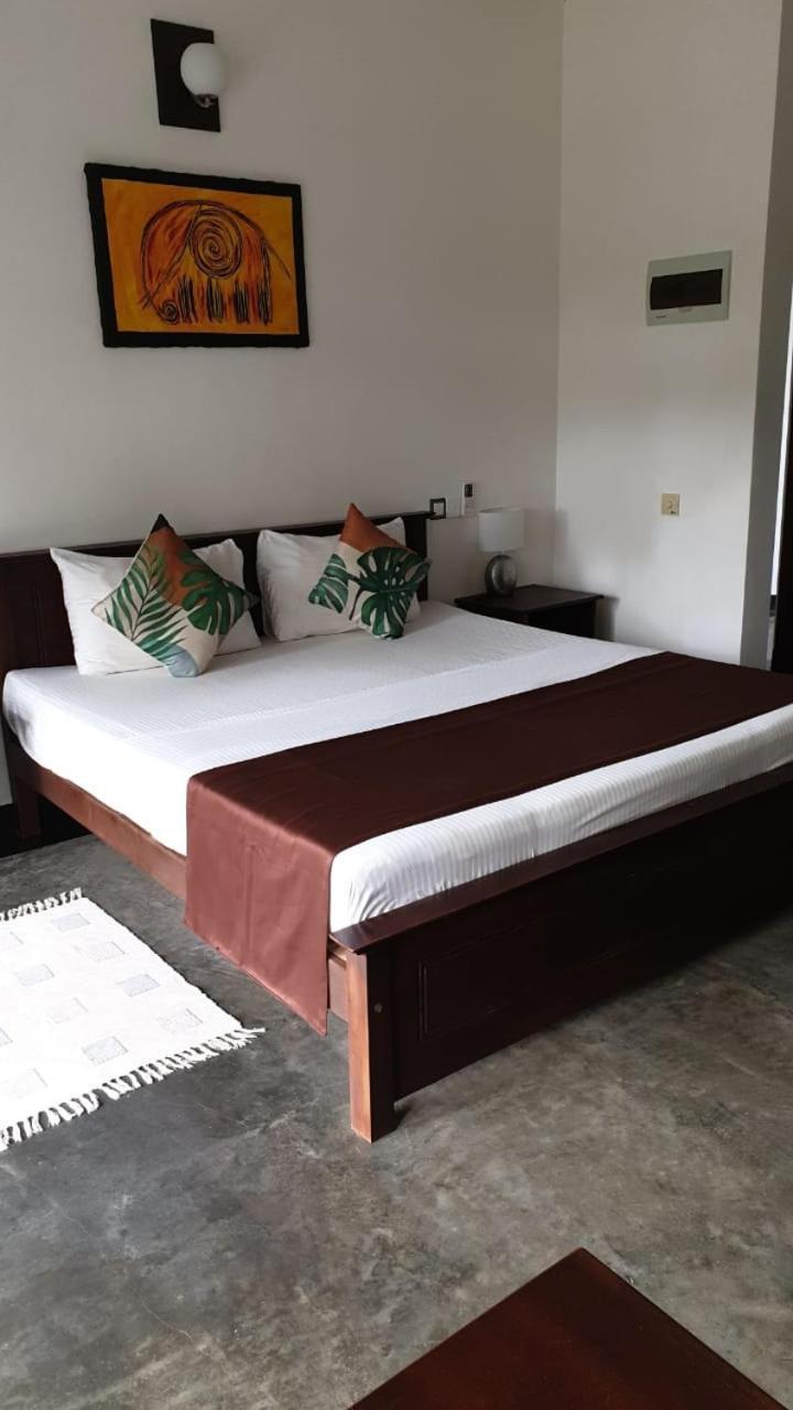 Edelweiss Residence ฮิกคาดูวา ภายนอก รูปภาพ
